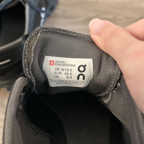 On OnCloud Women's Cloud X Low Top Running Sneakers in Black Size 10.5 - Picture 10 of 10